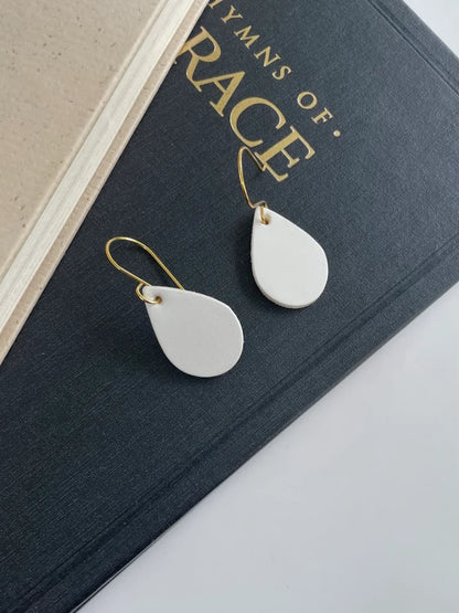 Off-White Mini Teardrops